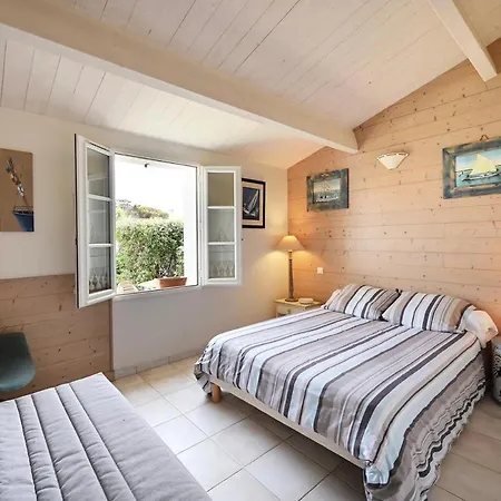 888 La Digue Heated Pool *