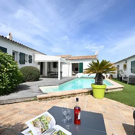 Holiday home 888 La Digue Heated Pool Saint-Clement-des-Baleines