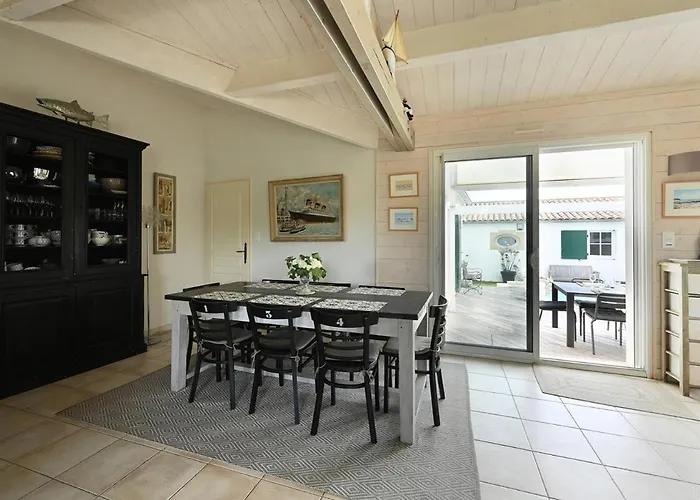 888 La Digue Heated Pool Holiday home Saint-Clement-des-Baleines