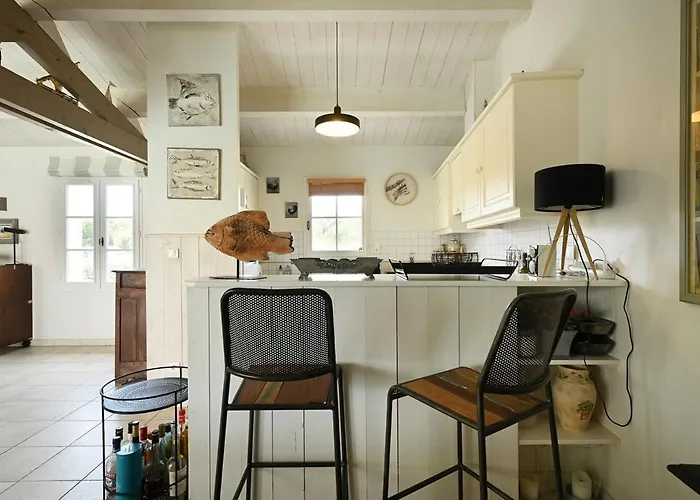 Holiday home 888 La Digue Heated Pool