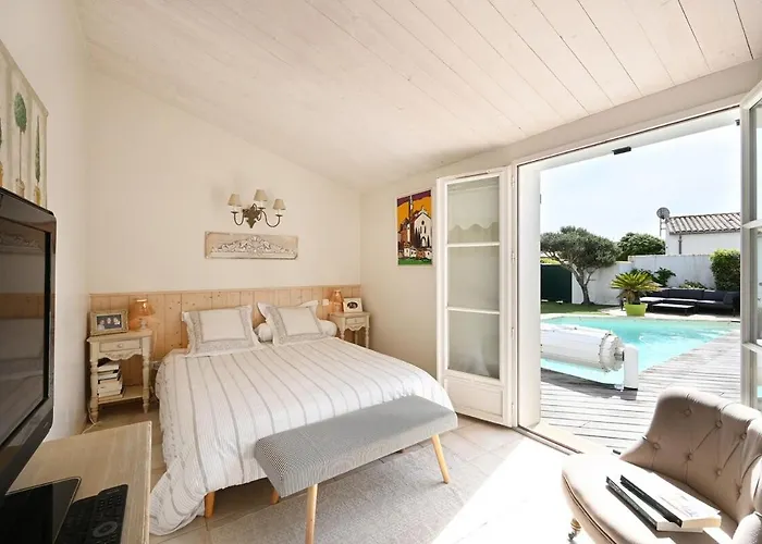 888 La Digue Heated Pool * サン・クレマン・デ・バレーヌ