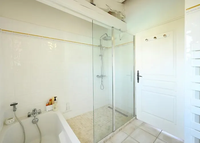 Holiday home 888 La Digue Heated Pool